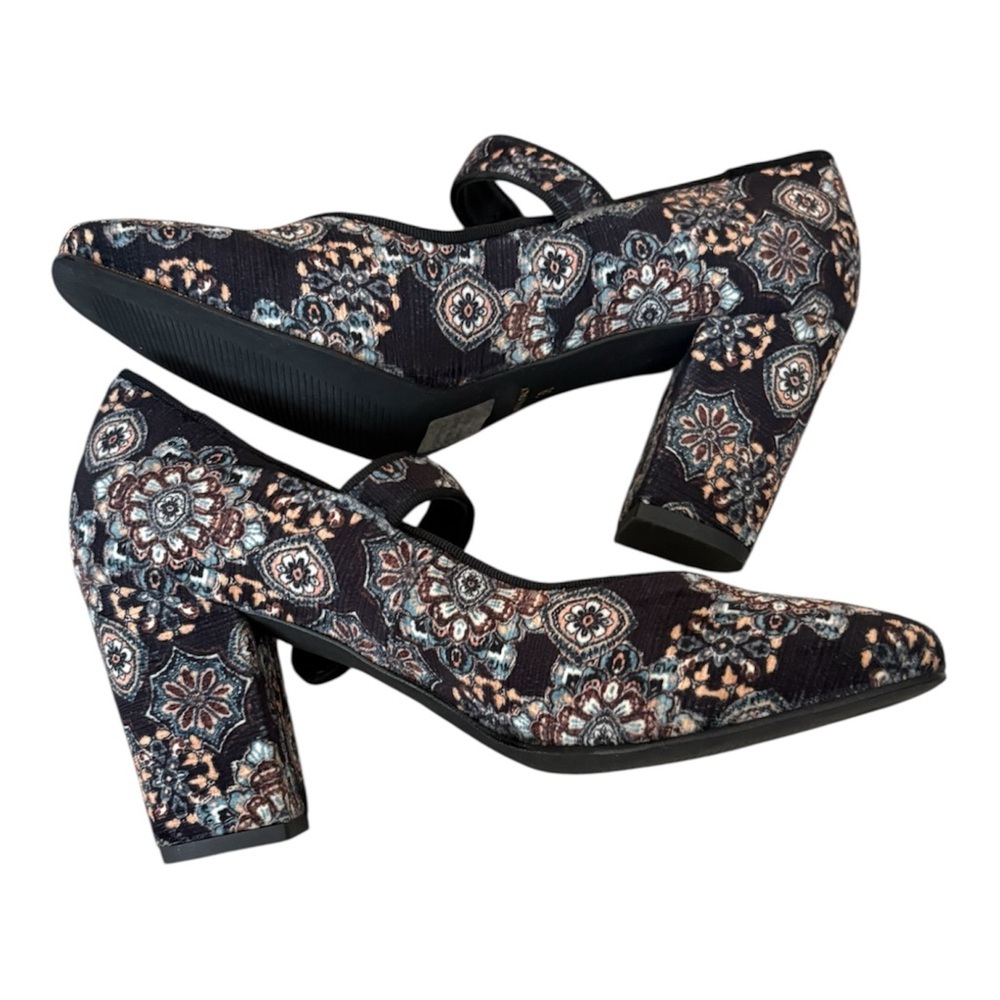 Sundance Catalog Beauty Beyond Floral Mary Jane Heels EU 38 Boho Italy - Picture 4 of 5